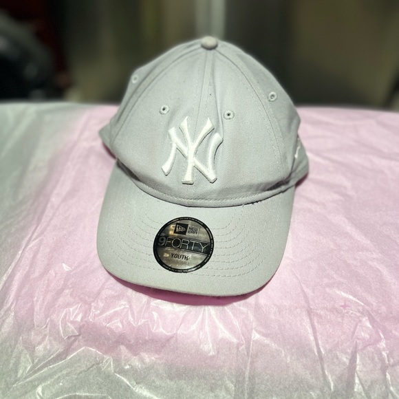 Hat - Picture 1 of 1